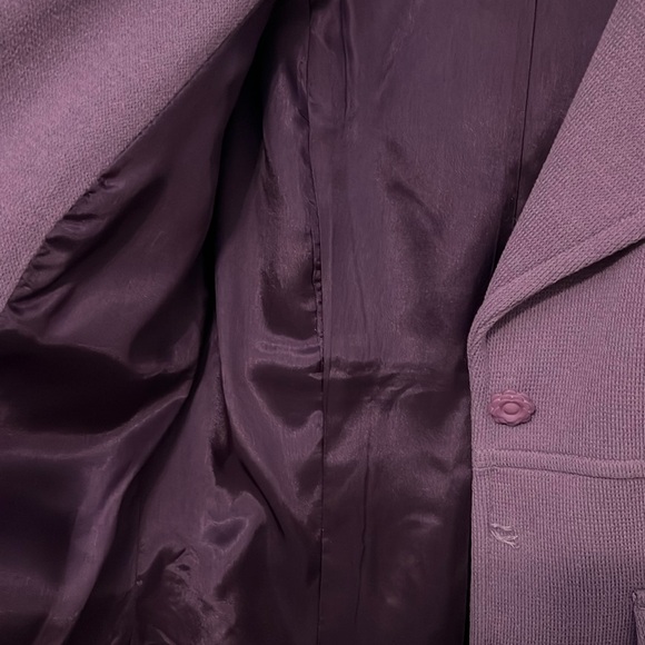 RARE! Never Worn! Gorgeous “Bebe” Vintage Purple Jacket/Coat! Size 8 runs small! - Picture 3 of 8